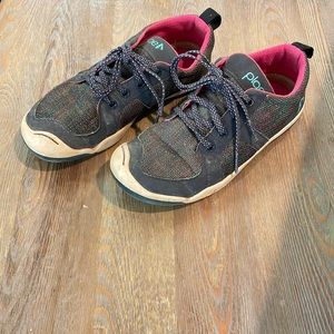 Plae Shoes - sparkly purple - size 1 -